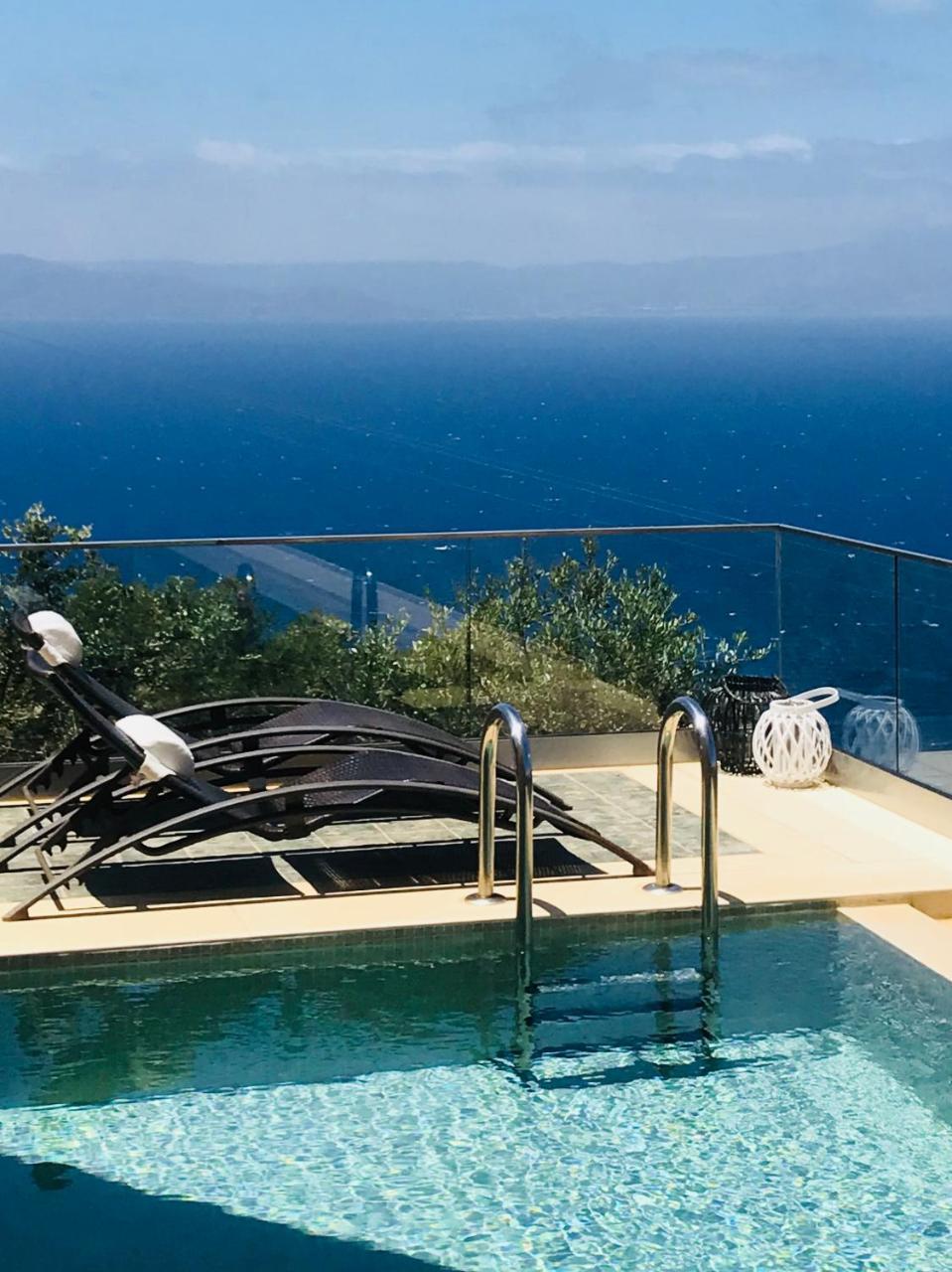 Athina Epavlis - Ethereal Charm Of Blue Horizons Ravdhoúkha 外观 照片